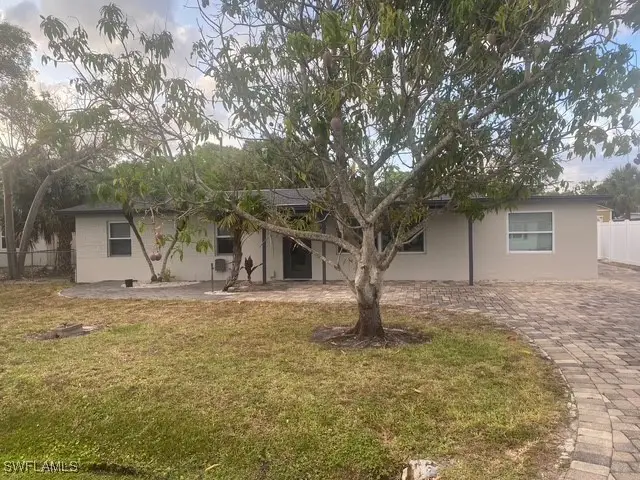 3915 Lotus Drive, Naples, FL 34104 - Image #2