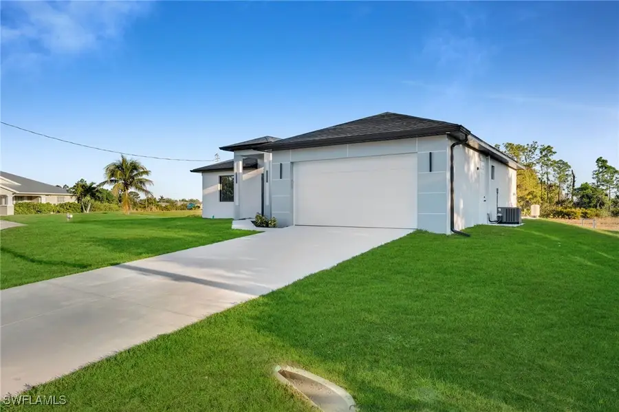 2106 W 18th Street, Lehigh Acres, FL 33972 - Image #3