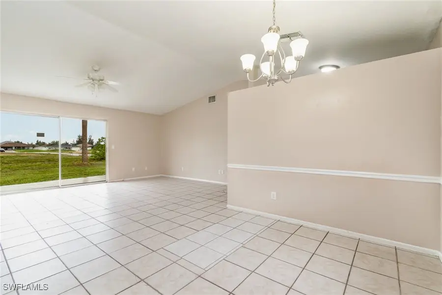 302 NE 10th Terrace, Cape Coral, FL 33909 - #3