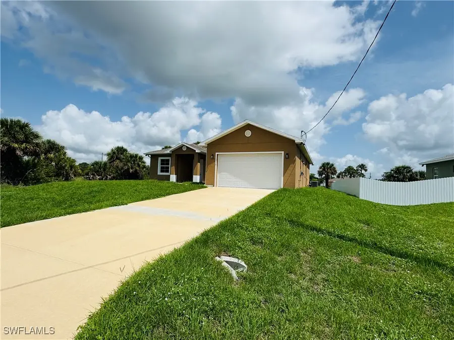 1115 Leader Street, Labelle, FL 33935 - Image #2