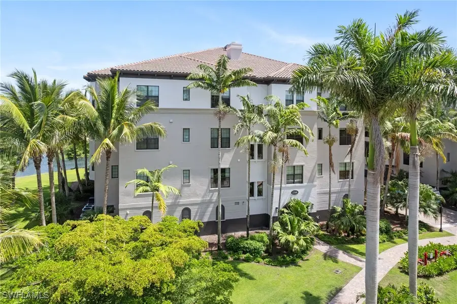 2768 Tiburon Boulevard E #202, Naples, FL 34109 - Image #2