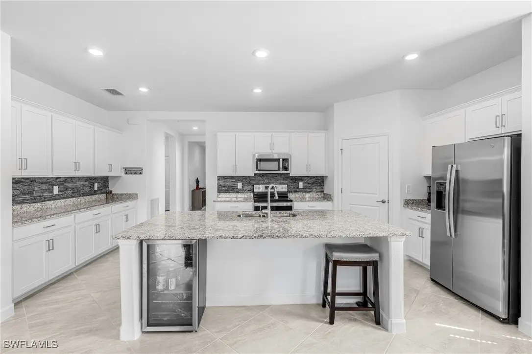 3400 Weston Manor Drive, Alva, FL 33920 - Image #1