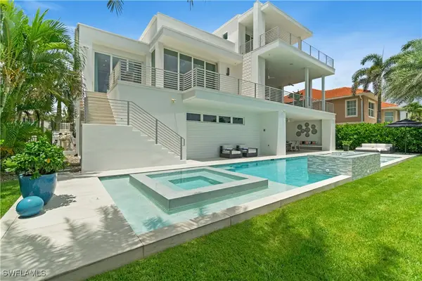 432 Bayside Avenue, Naples, FL 34108