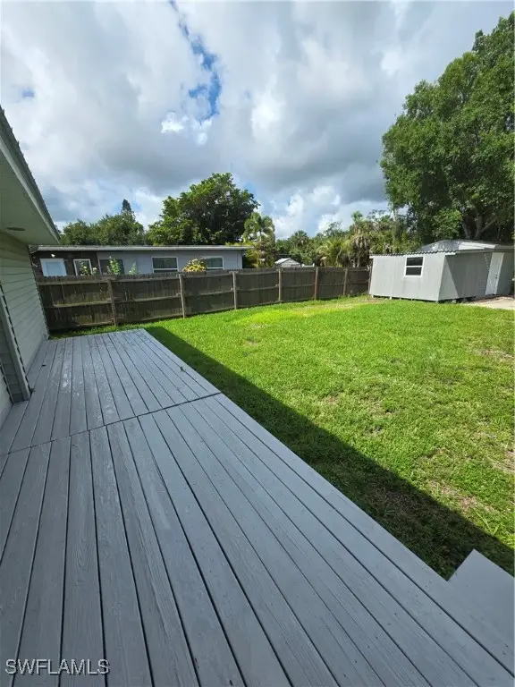 2248 Marina Park Drive, Fort Myers, FL 33905 - Image #2