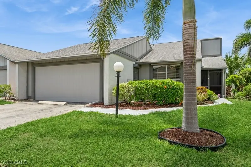 9749 Maplecrest Circle, Lehigh Acres, FL 33936 - Image #3