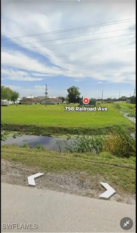 784 Railroad Avenue Nw, Moore Haven, FL 33471