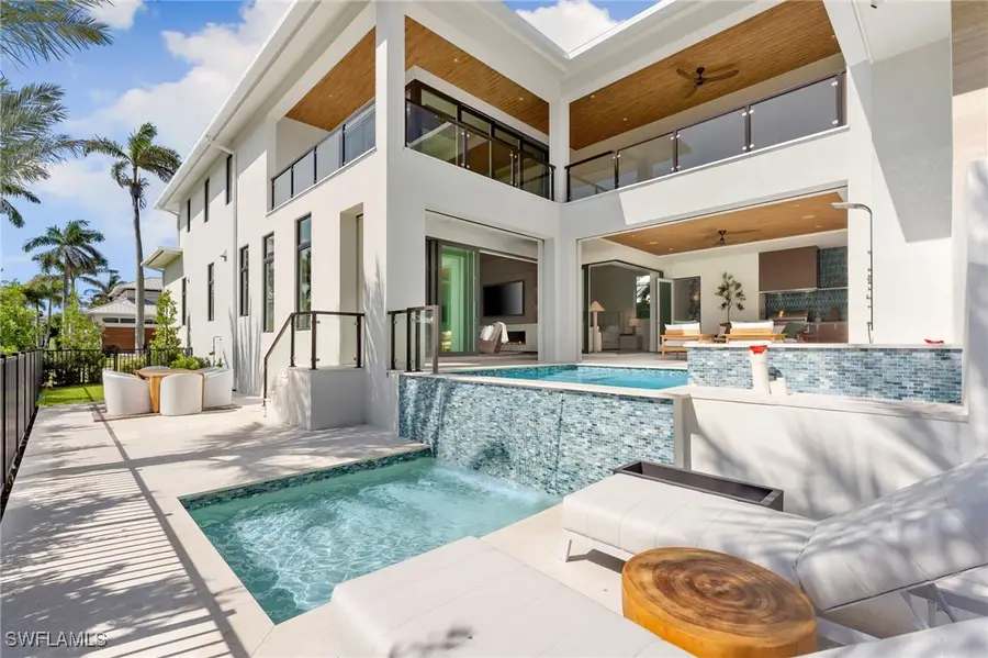 581 14th Avenue S, Naples, FL 34102 - Image #2