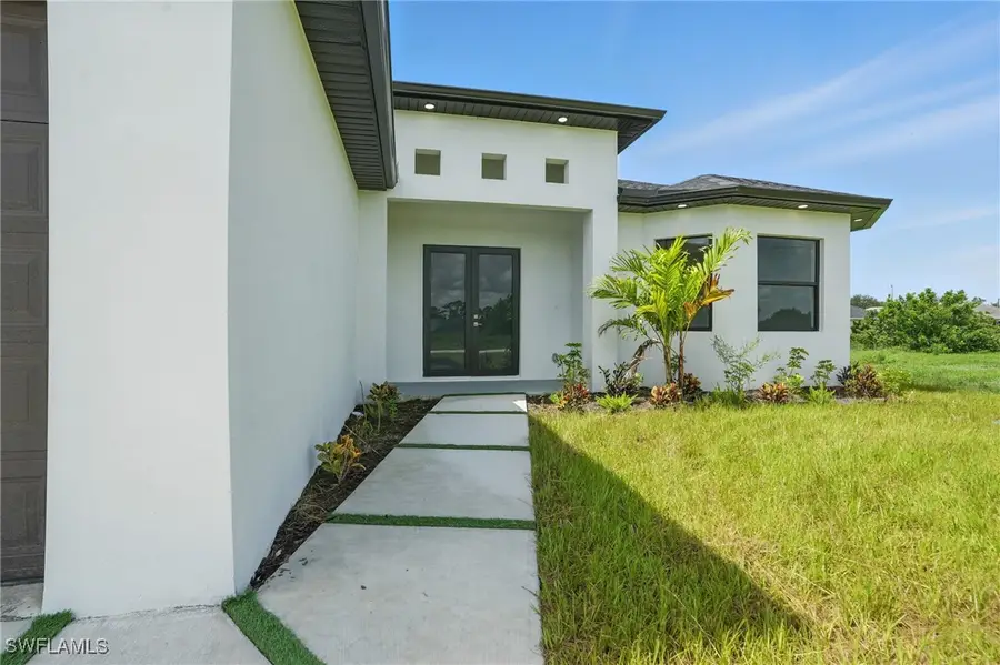 472 Rajah Street, Lehigh Acres, FL 33974 - #3