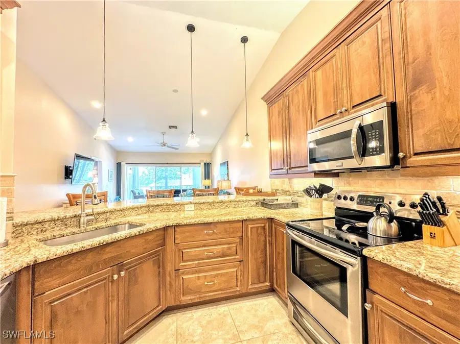 7066 Barrington Circle #201, Naples, FL 34108 - Image #2