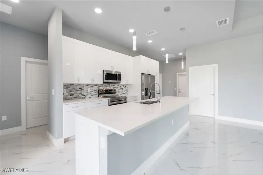 4002 22nd Street Sw, Lehigh Acres, FL 33976 - Image #2