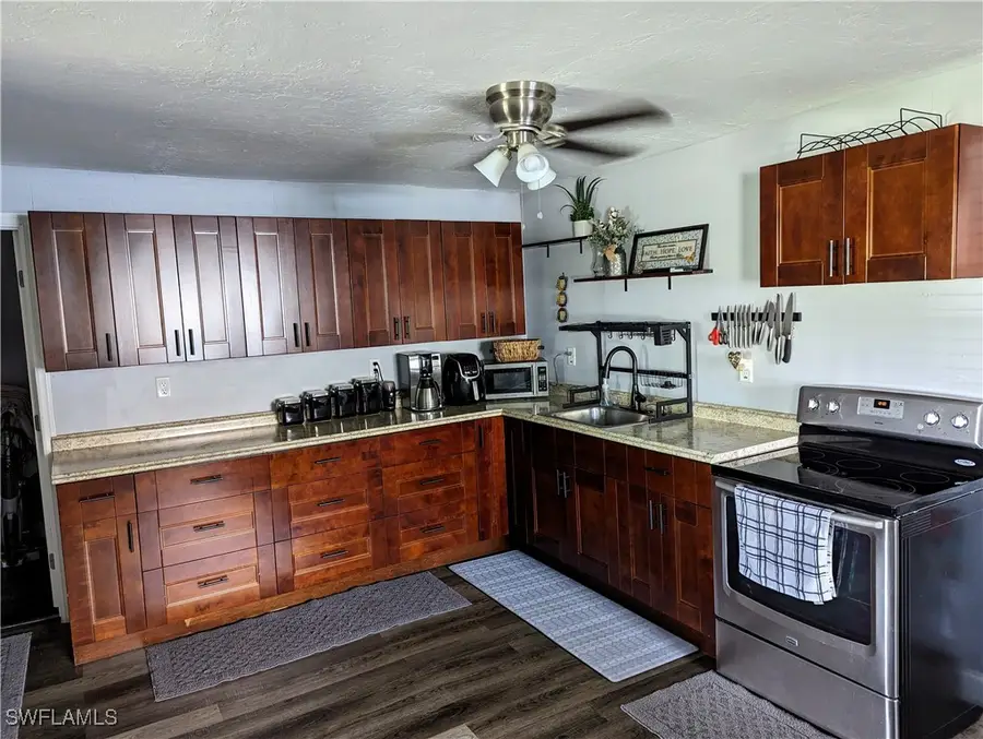 3934 Madison Avenue, Fort Myers, FL 33916 - Image #2