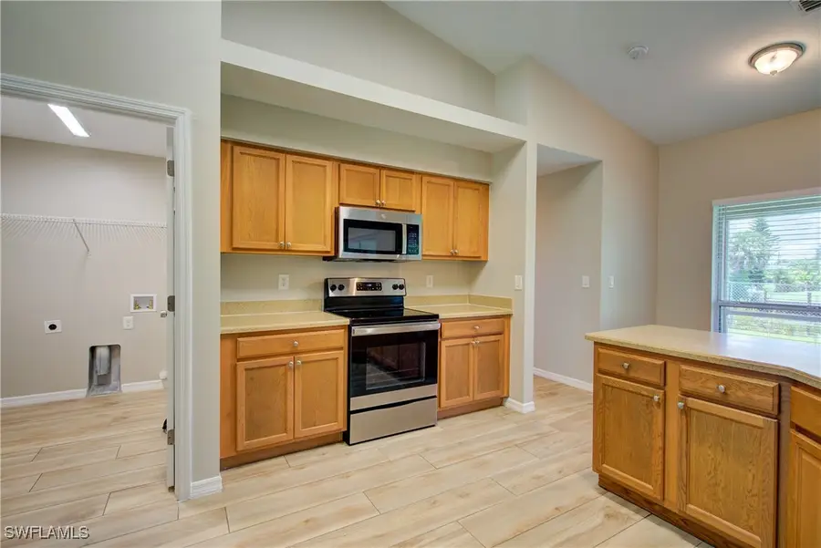 919 SW 15th Place, Cape Coral, FL 33991 - Image #3