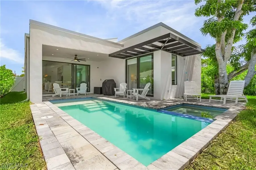 678 95th Avenue N, Naples, FL 34108 - Image #3