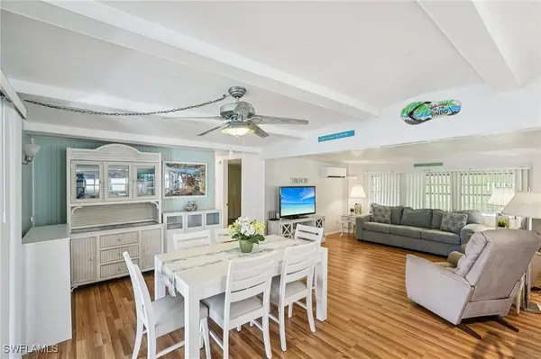 104 Willow Lane #30, Naples, FL 34114