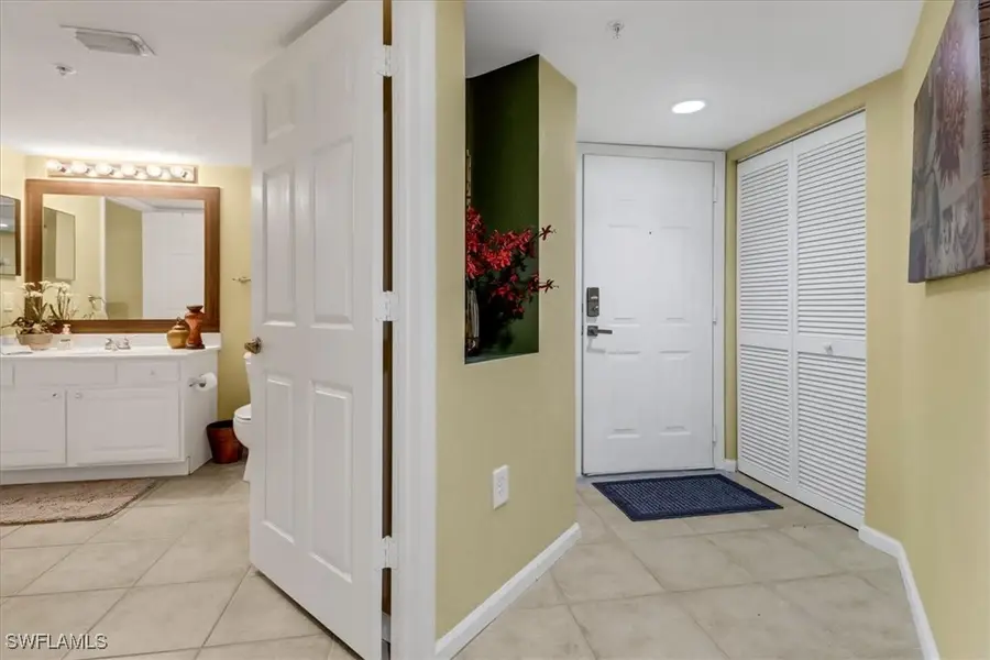 4105 Residence Drive #722, Fort Myers, FL 33901 - Image #2