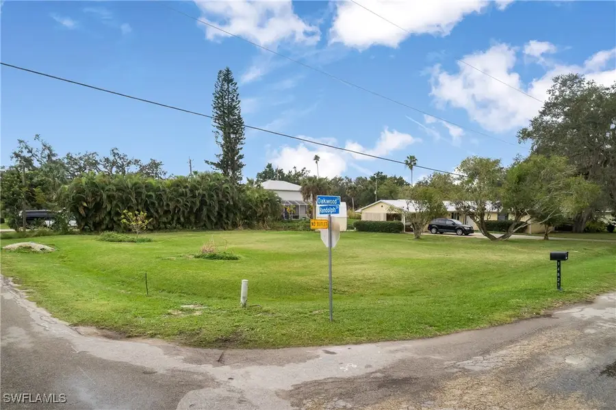 14825 Oakwood Court, Fort Myers, FL 33905 - Image #2