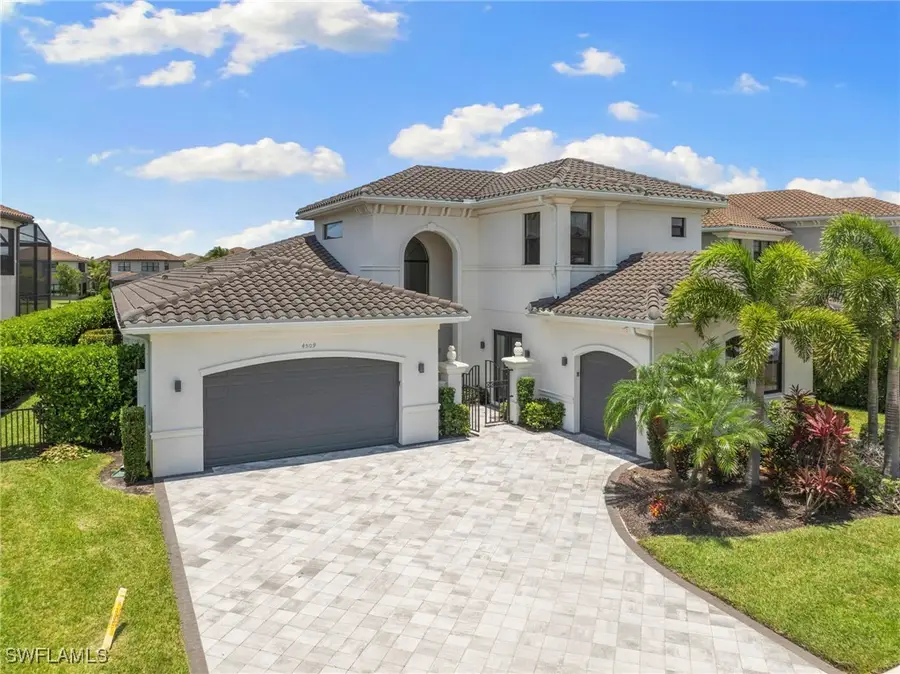 4509 Azalea Drive, Naples, FL 34119 - Image #3