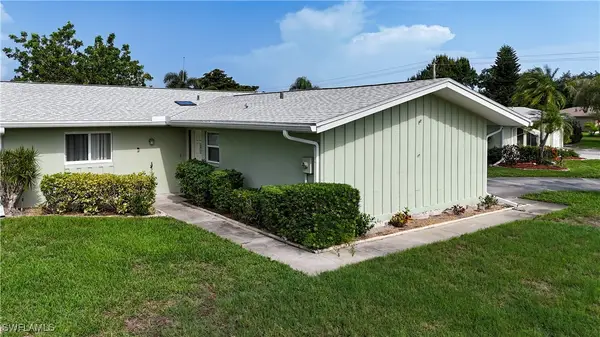 5585 Pendlewood Lane, Fort Myers, FL 33919