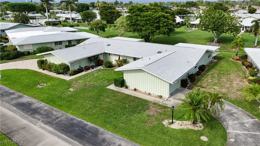 5585 Pendlewood Lane, Fort Myers, FL 33919 - Image #2