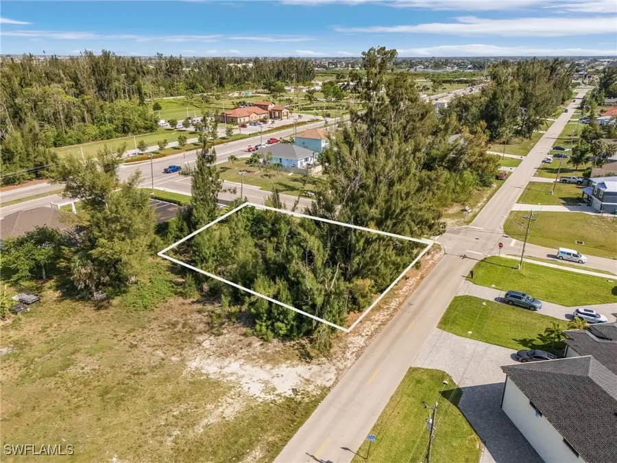 1002 SW 15th Place, Cape Coral, FL 33991 - Image #2