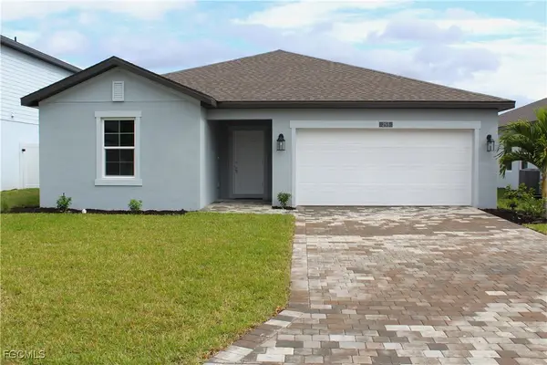 253 Moonlit Lake Trail, Lehigh Acres, FL 33936