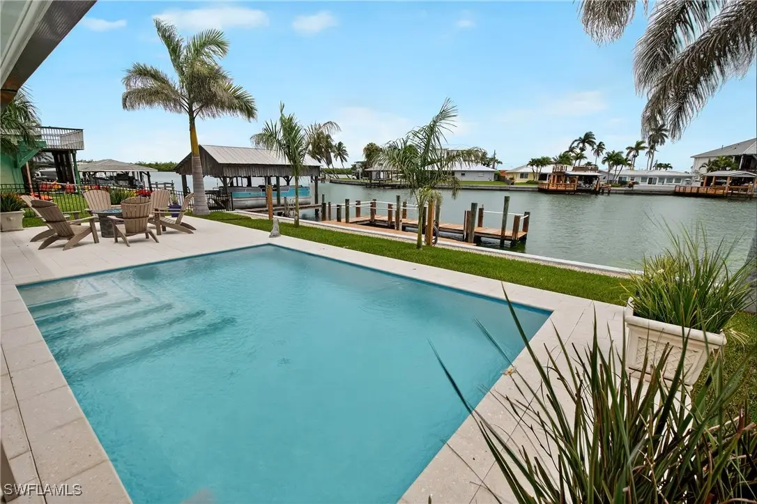190 Tahiti Circle, Naples, FL 34113 - Image #1