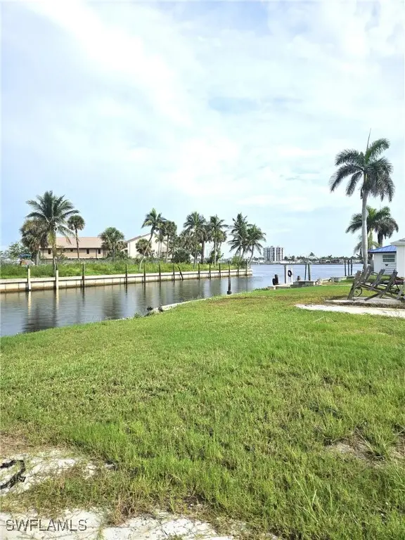 865 Oak Street, Fort Myers Beach, FL 33931