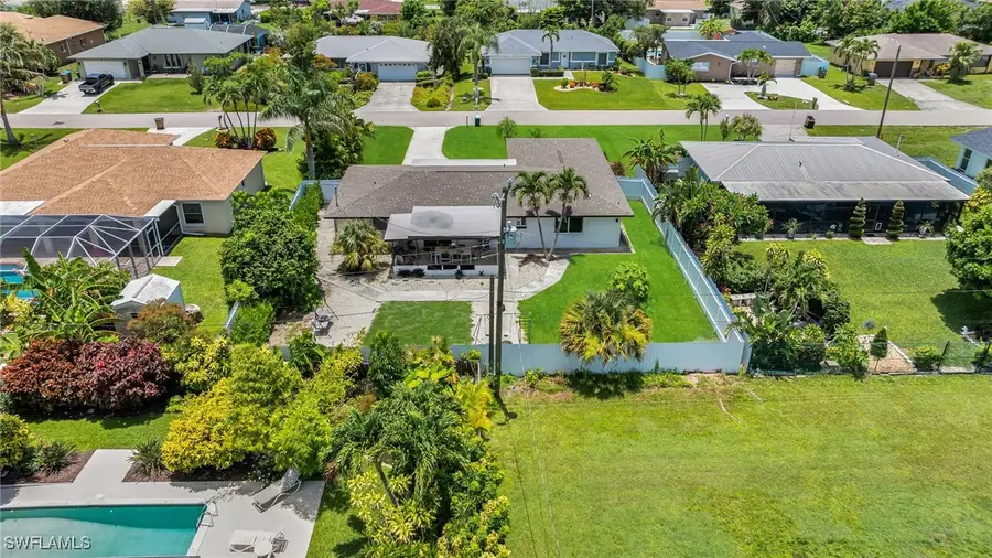 127 SE 43rd Lane, Cape Coral, FL 33904 - Image #2
