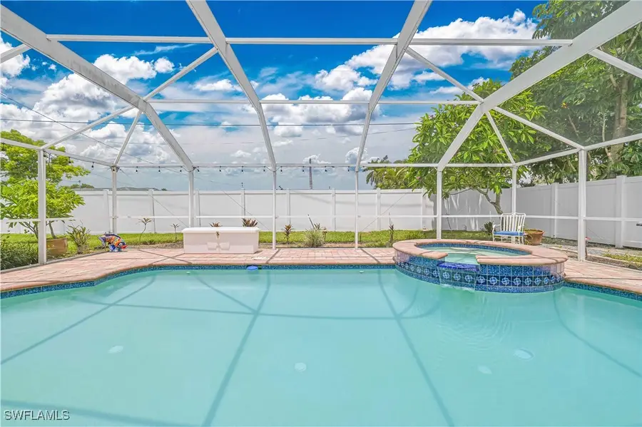 3414 SE 11th Place, Cape Coral, FL 33904 - Image #2