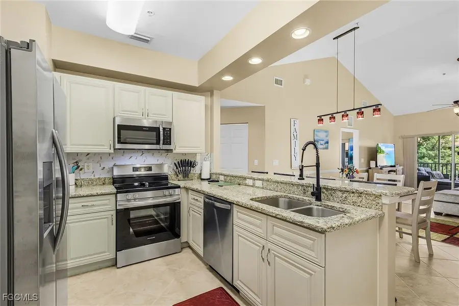 1064 Winding Pines Circle #205, Cape Coral, FL 33909 - Image #3
