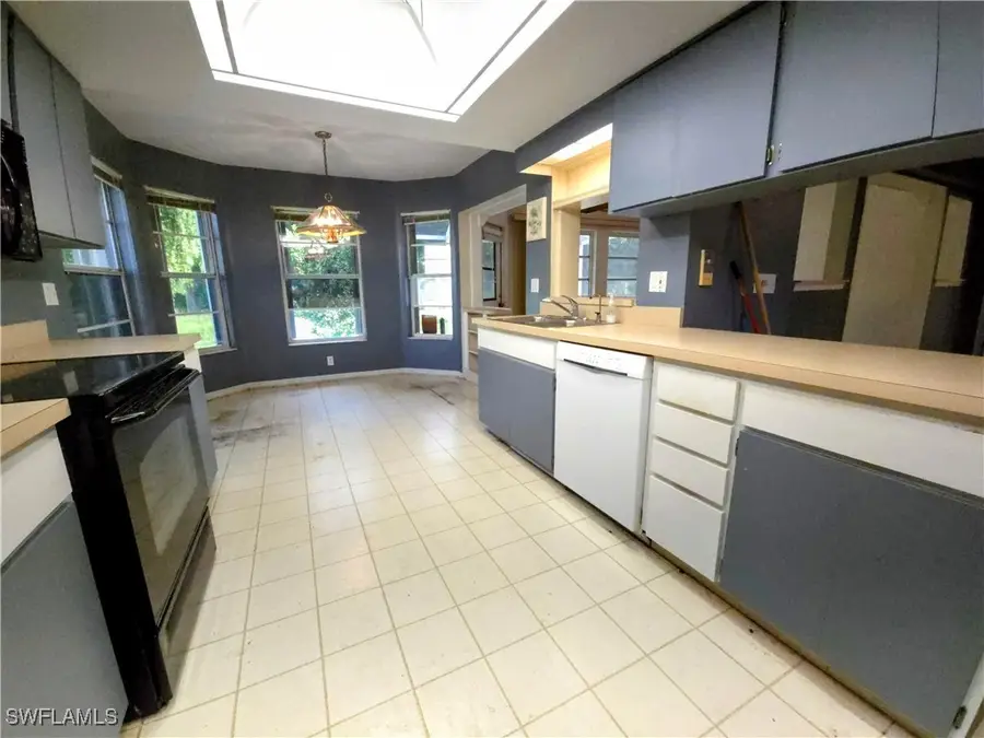 3320 Sabal Springs Boulevard, North Fort Myers, FL 33917 - Image #2