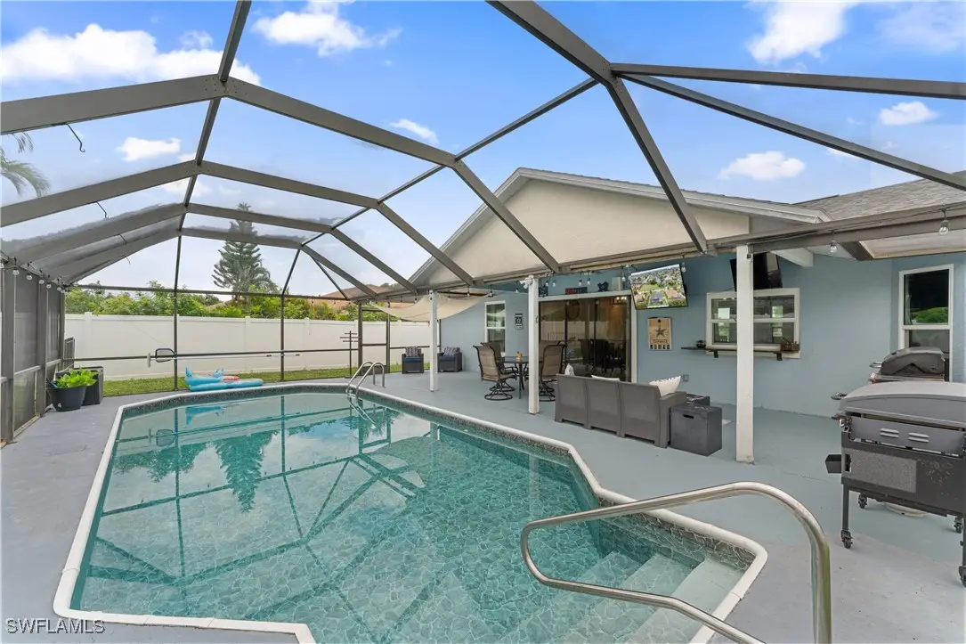 420 SE 10th Avenue, Cape Coral, FL 33990 - Image #1