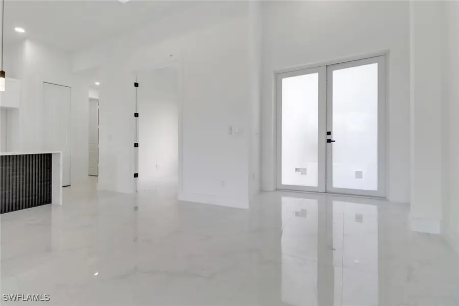 4007 19th Street Sw, Lehigh Acres, FL 33976 - Image #3