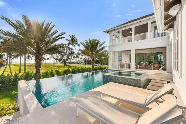 1835 Gulf Shore Boulevard S, Naples, FL 34102