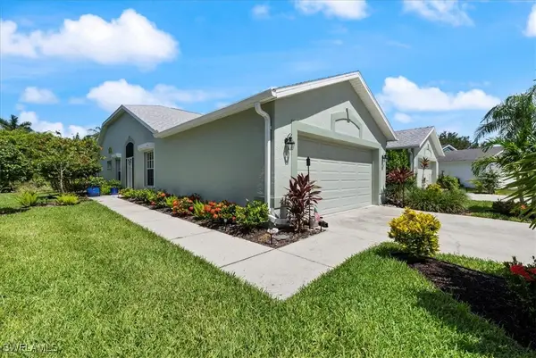 5485 Whitten Drive, Naples, FL 34104