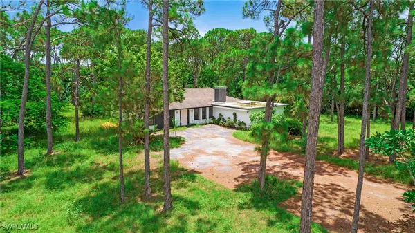 6640 Trail Boulevard, Naples, FL 34108