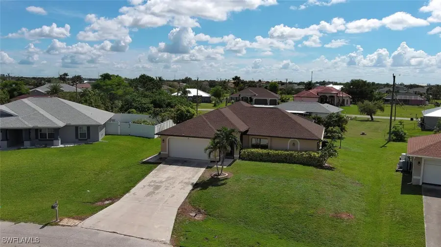 425 NW 20th Place, Cape Coral, FL 33993 - Image #3