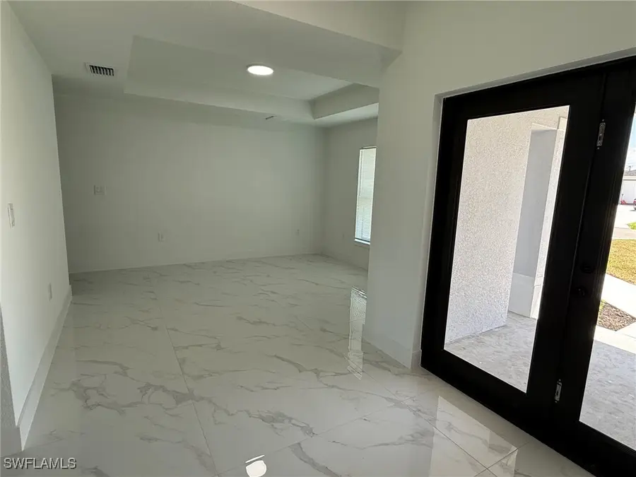 101 Sara Avenue N, Lehigh Acres, FL 33971 - #3