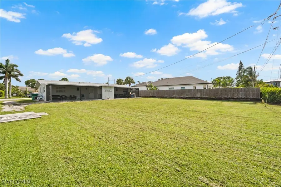 545 102nd Avenue N, Naples, FL 34108 - Image #2