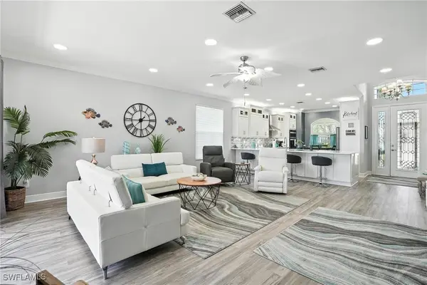 11317 Lakeland Circle, Fort Myers, FL 33913