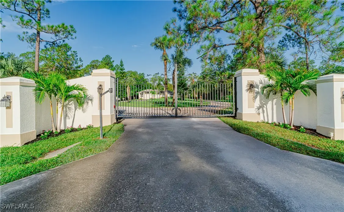 131 25th Street Sw, Naples, FL 34117 - Image #1