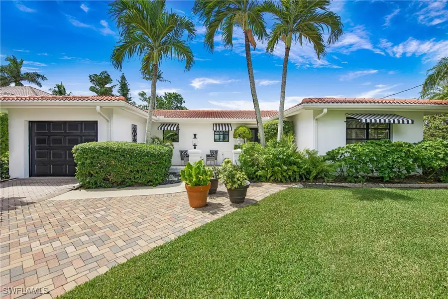 1600 Curlew Avenue, Naples, FL 34102 - Image #2