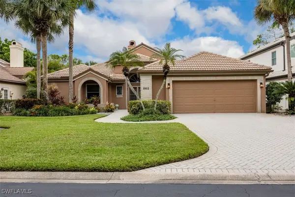 562 Cormorant Cove, Naples, FL 34113