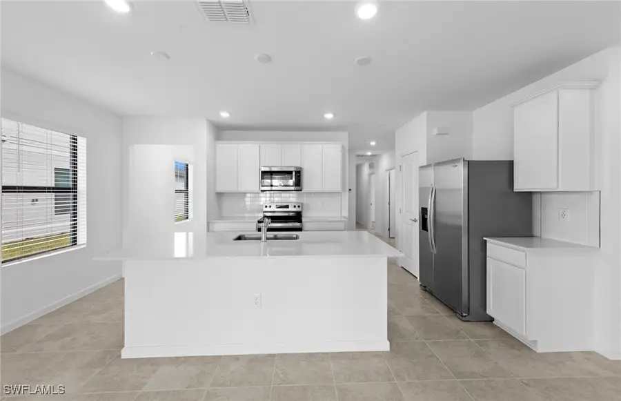 1036 Caloosa Breeze Drive, Labelle, FL 33935 - Image #3