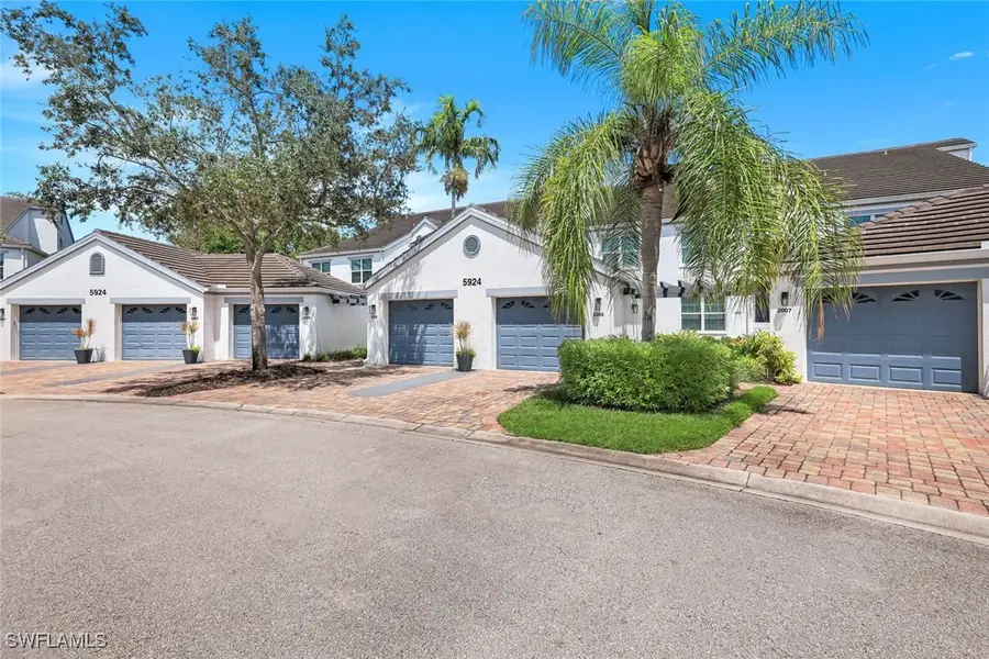 5924 Sand Wedge Lane #2002, Naples, FL 34110 - Image #2