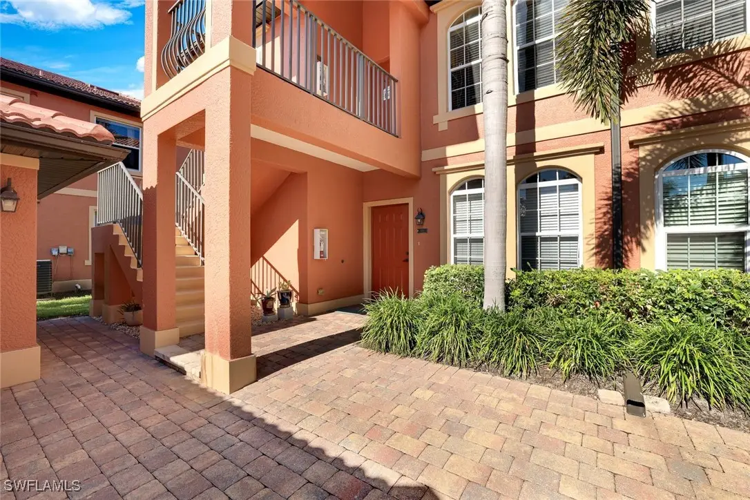 10049 Heather Lane #101, Naples, FL 34119 - Image #1