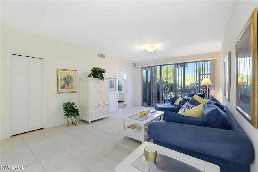 10049 Heather Lane #101, Naples, FL 34119 - Image #3