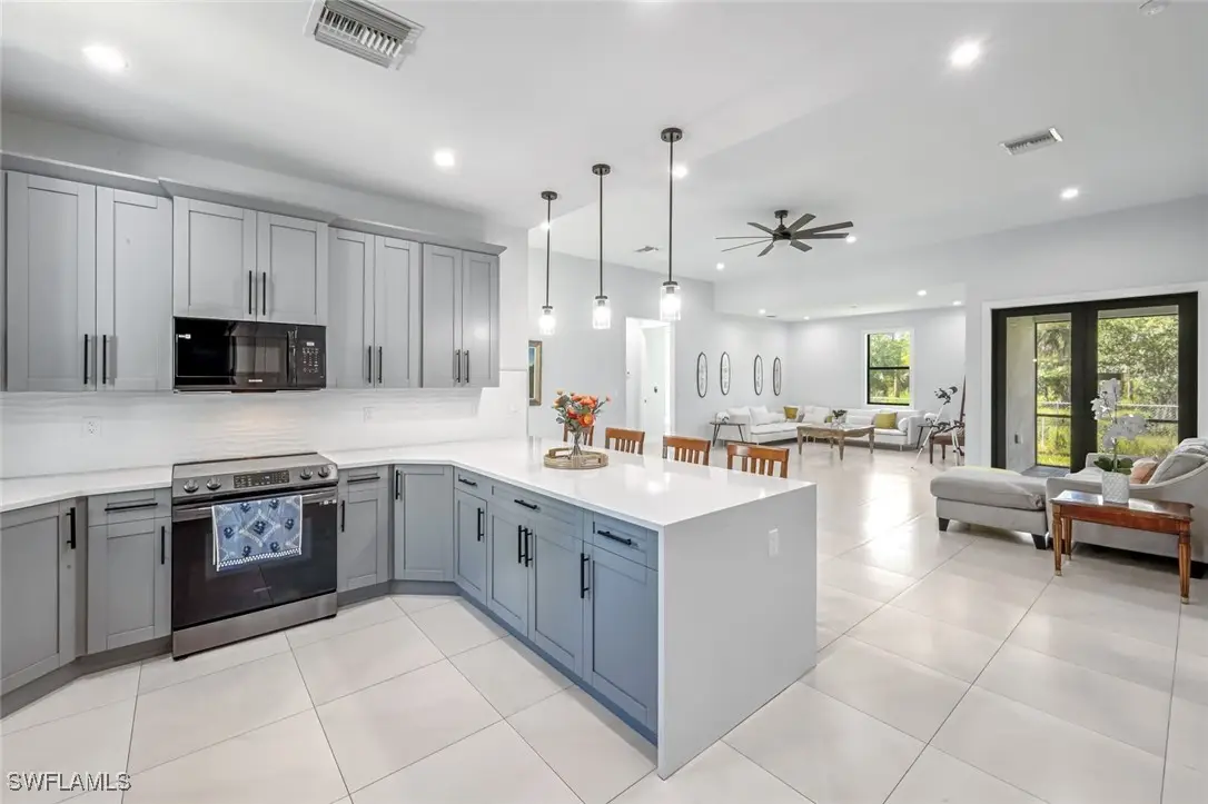 2682 4th Avenue Se, Naples, FL 34117 - Image #1