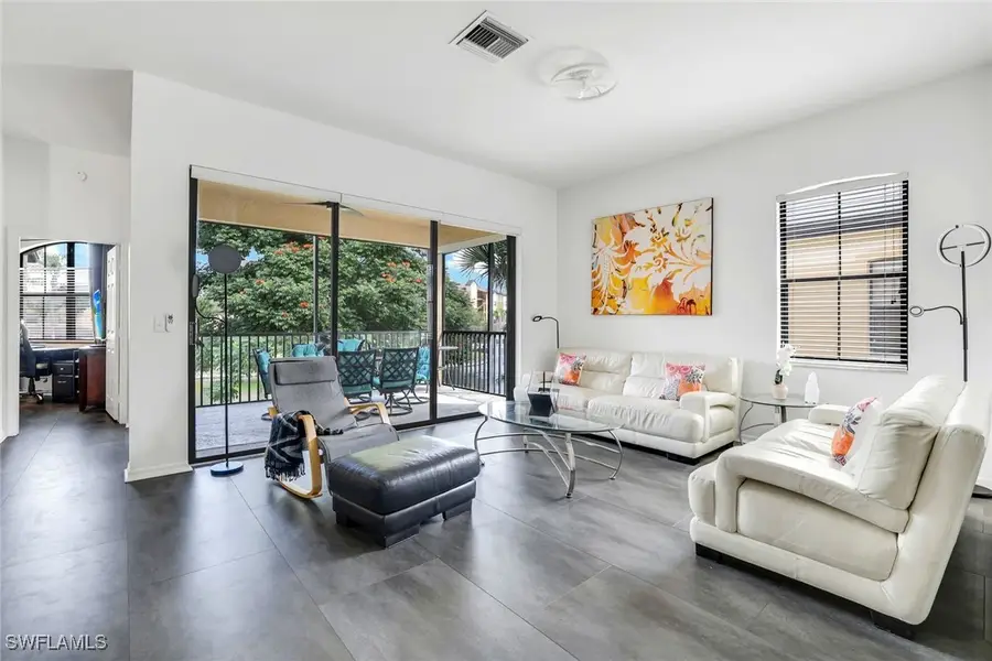 178 Vintage Circle #M202, Naples, FL 34119 - Image #3