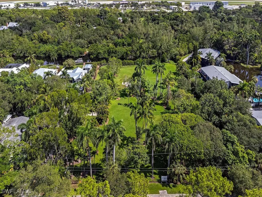 2505 Estey Avenue, Naples, FL 34104 - Image #2
